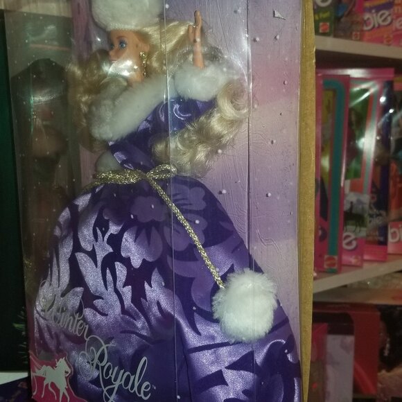 1993 Winter Royal Barbie NIB - Picture 4 of 9